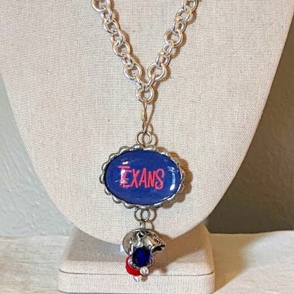Texans One of a Kind Team Spirit Pendant on Silver Rolo Link Toggle Chain
